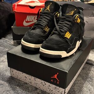 Nike Men's Black and Gold Sneakers